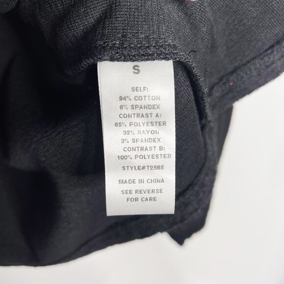 New See and Be Seen Medium M Black Cut Out Sleeve Textured Sweatshirt Crew Neck - Picture 7 of 12